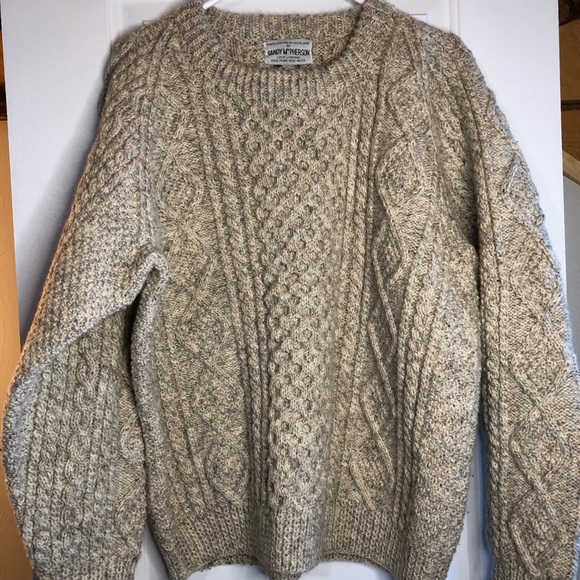 Beautiful Wool Sweater - Picture 4 of 6